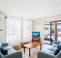 1/54 Parkes Airconditioned - Accommodation Coffs Harbour