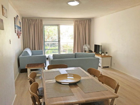 10 'Parkview', 11-13 Catalina Close - Peaceful Park Views - Accommodation Coffs Harbour 2