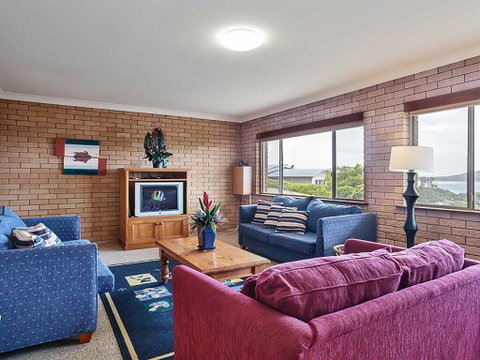 10 Garuwa Street - Fabulous Fingal - Accommodation Coffs Harbour 2
