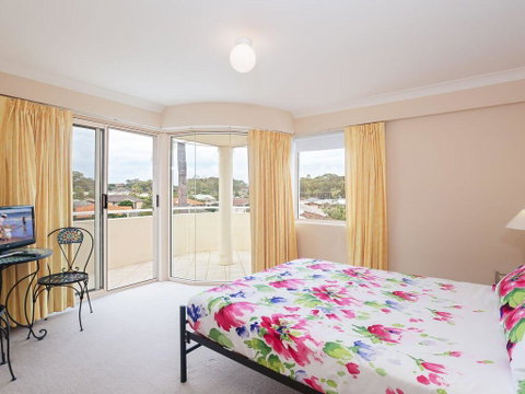 11 'Seashells', 21-23 Magnus Street - Pool, Lift, Aircon - Accommodation Coffs Harbour 1