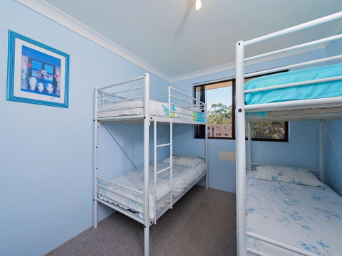 12 'Commodore', 6 Intrepid Close - Beautiful Water Views - Accommodation Coffs Harbour 1