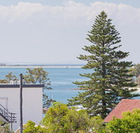 13 'Cote D'Azur' 61 Donald Street - Lovely unit with air con pool lift and WiFi - Accommodation Coffs Harbour