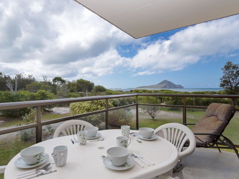 13 'INTREPID', 3 INTREPID CL - FANTASTIC UNIT WITH STUNNING WATER VIEWS - Accommodation Coffs Harbour 0