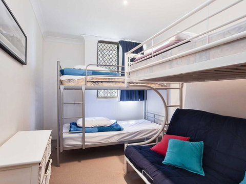 14 'Mistral Court' 17 Mistral Close - Across The Road From The Beach - Accommodation Coffs Harbour 3