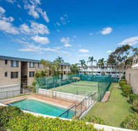 14 'THE DUNES' 38 MARINE DR - LARGE UNIT WITH POOL TENNIS COURT AND DIRECTLY ACROSS FROM FINGAL - Accommodation Coffs Harbour