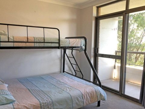 15 'The Commodore' 9-11 Donald Street - Great Unit Only A Short Walk To CBD - Accommodation Coffs Harbour 1