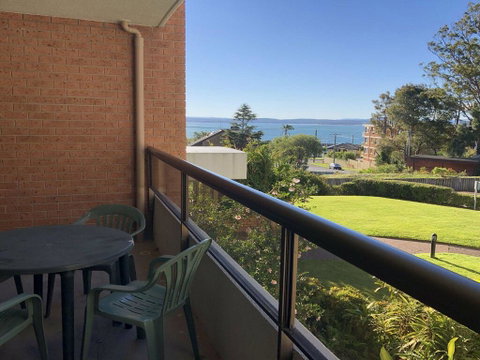 15 'The Commodore' 9-11 Donald Street - Great Unit Only A Short Walk To CBD - Accommodation Coffs Harbour 2