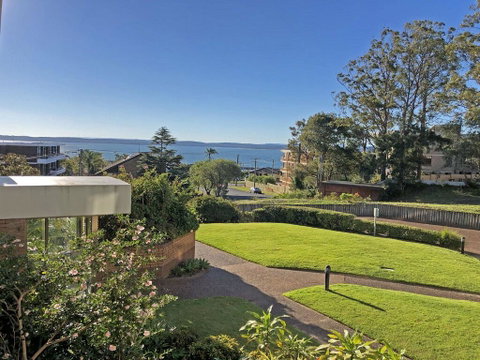 15 'The Commodore' 9-11 Donald Street - Great Unit Only A Short Walk To CBD - Accommodation Coffs Harbour 0