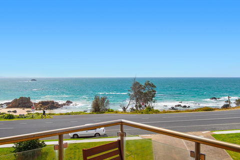 15 Beachpark Apartments - Accommodation Coffs Harbour 1
