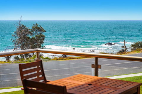 15 Beachpark Apartments - Accommodation Coffs Harbour 3
