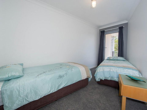 18 'Shoal Bay Beach Apartments' - Fantastic Air Conditioned Unit With A Pool & Lift - Accommodation Coffs Harbour 1