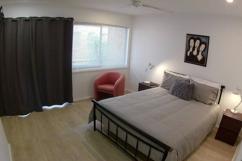 2 Bedroom Apartment In Surfers Central - Accommodation Coffs Harbour 2