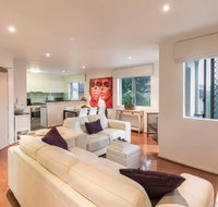 2 Bedroom with Parking  AC Close To Beach  City - Accommodation Coffs Harbour
