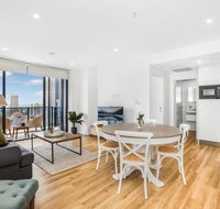 2-Bed Beach Apartment with Pool Parking and Balcony