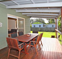 24 Sundew Street Mudjimba - 500 Bond - Pet Friendly Linen Supplied WIFI Air Cond. - Accommodation Coffs Harbour