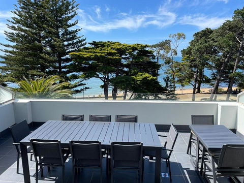 C-Scape Penthouse - Cowes Beach Front - Accommodation Coffs Harbour 4
