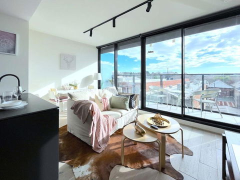 Camberwell Village ONE APT Smart TV - Accommodation Coffs Harbour 1