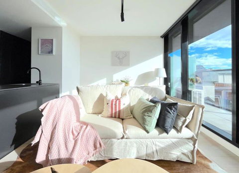 Camberwell Village ONE APT Smart TV - Accommodation Coffs Harbour 3