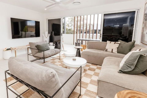 C & C By The Sea - Accommodation Coffs Harbour 4
