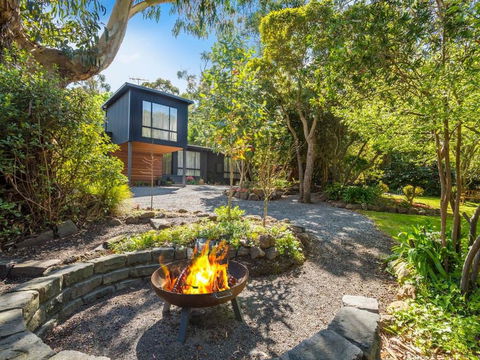 Camellia Grove Retreat - Accommodation Coffs Harbour 0