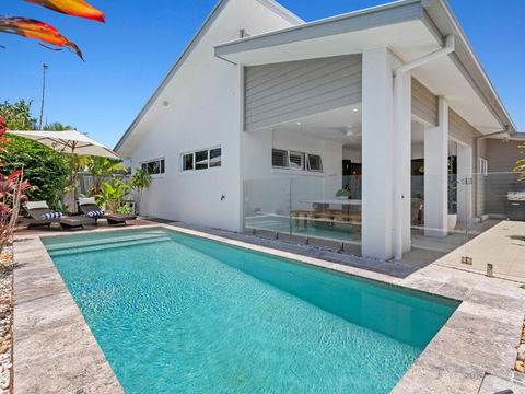 Coastal Hideaway In The Heart Of Casuarina With Heated Pool - Accommodation Coffs Harbour 1