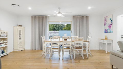 Coastal House - Accommodation Coffs Harbour 1