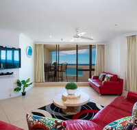 3 Bedroom Apartment - Panoramic Ocean Views