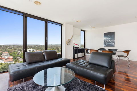3-Bed Apartment With Parking Near Parks And Dining - Accommodation Coffs Harbour 1