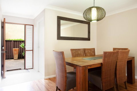 3-Bed Home With BBQ Patio Near Parks And Playgrounds - Accommodation Coffs Harbour 1