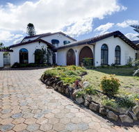 31 Rest Point Absolute Waterfront with Jetty - Accommodation Coffs Harbour