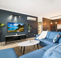 4 BEDROOM GARDENS ESCAPE - CHAMPAGNE STAYS Darwin - Accommodation Coffs Harbour