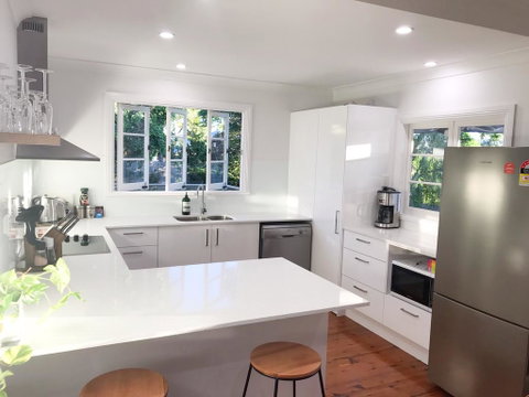 4 Bedroom House - Walk To Southbank - Accommodation Coffs Harbour 0