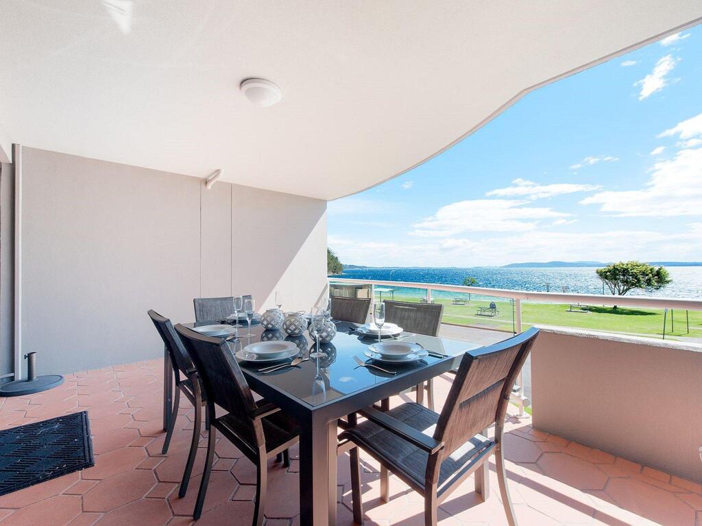 Nelson Bay NSW Accommodation Coffs Harbour