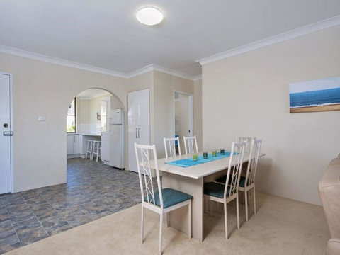 7 The Dunes @ Fingal Bay - Accommodation Coffs Harbour 2