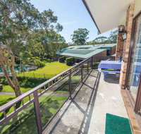 73 'Bay Parklands' 2 Gowrie Avenue - solar heated pool spa tennis court  views - Accommodation Coffs Harbour