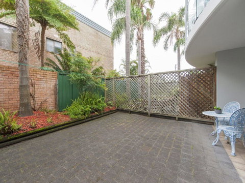 9 Cirrus @ Fingal Bay - Accommodation Coffs Harbour 2