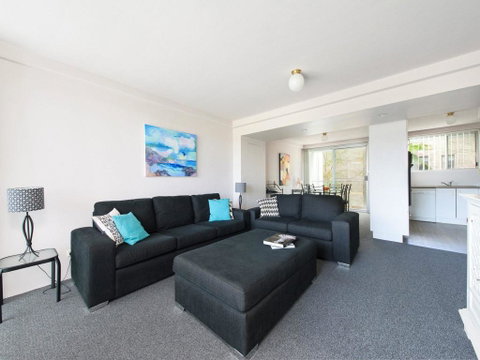9 Cirrus @ Fingal Bay - Accommodation Coffs Harbour 1