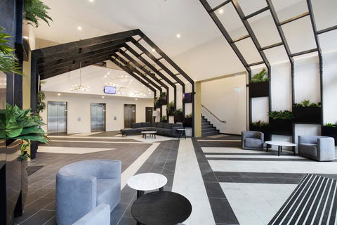 Abbotsford Playhouse Luxury Penthouse, Yarra Views, Double Parking - Accommodation Coffs Harbour 2