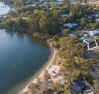 Above Sunset - 100m from the Paynesville Lakes - Accommodation Coffs Harbour