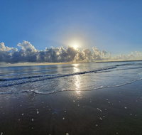ABSOLUTE BEACH FRONT MACKAY - Comfort Resort Blue Pacific - Accommodation Coffs Harbour
