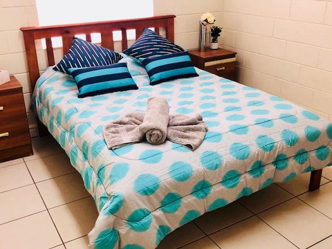 Accommodation @ Isa - Accommodation Coffs Harbour 0