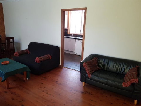 Accommodation Sydney North Shore: Frenchs Forest 3 Bedroom House - Accommodation Coffs Harbour 1