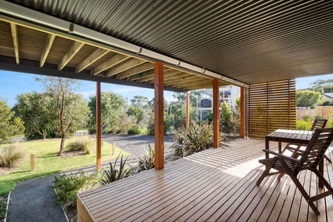 Acqua Vista - Water View, Fireplace, Walk To Beach - Accommodation Coffs Harbour 3