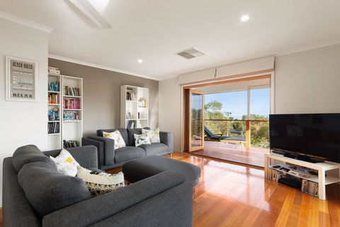Acqua Vista - Water View, Fireplace, Walk To Beach - Accommodation Coffs Harbour 1