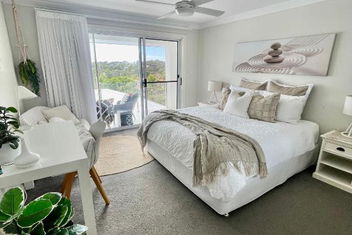 Diggers Beach Villa Coffs Harbour with Accommodation Coffs Harbour