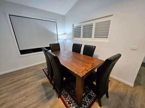 E 4 Room Retreat Family Friendly - Accommodation Coffs Harbour 4