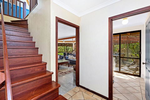 Eagle Bay Beach Lodge - 1 Street Back From Stunning Eagle Bay! - Accommodation Coffs Harbour 3