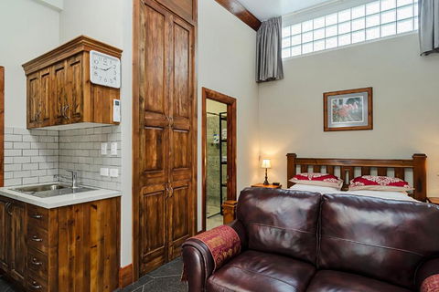 Eagle Foundry Bed & Breakfast - Accommodation Coffs Harbour 1