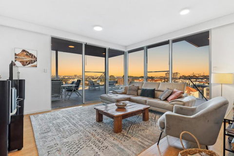 EAST34/60 - Urban Sanctuary - Accommodation Coffs Harbour 0