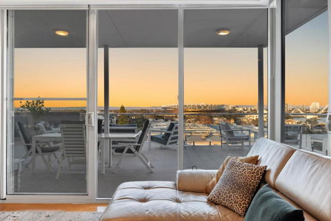 EAST34/60 - Urban Sanctuary - Accommodation Coffs Harbour 1
